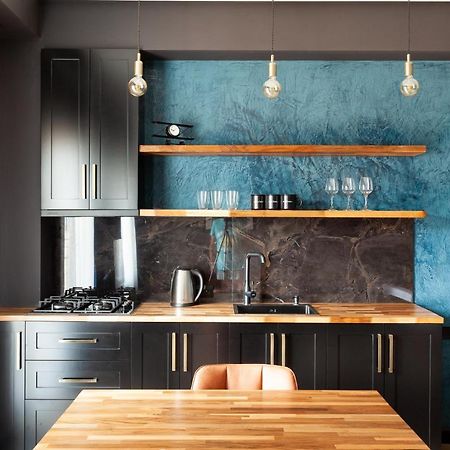 Irina'S Apartments คูทายสิ ภายนอก รูปภาพ